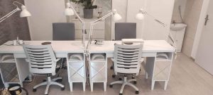 recepcja kosmetyczna, lada glamour