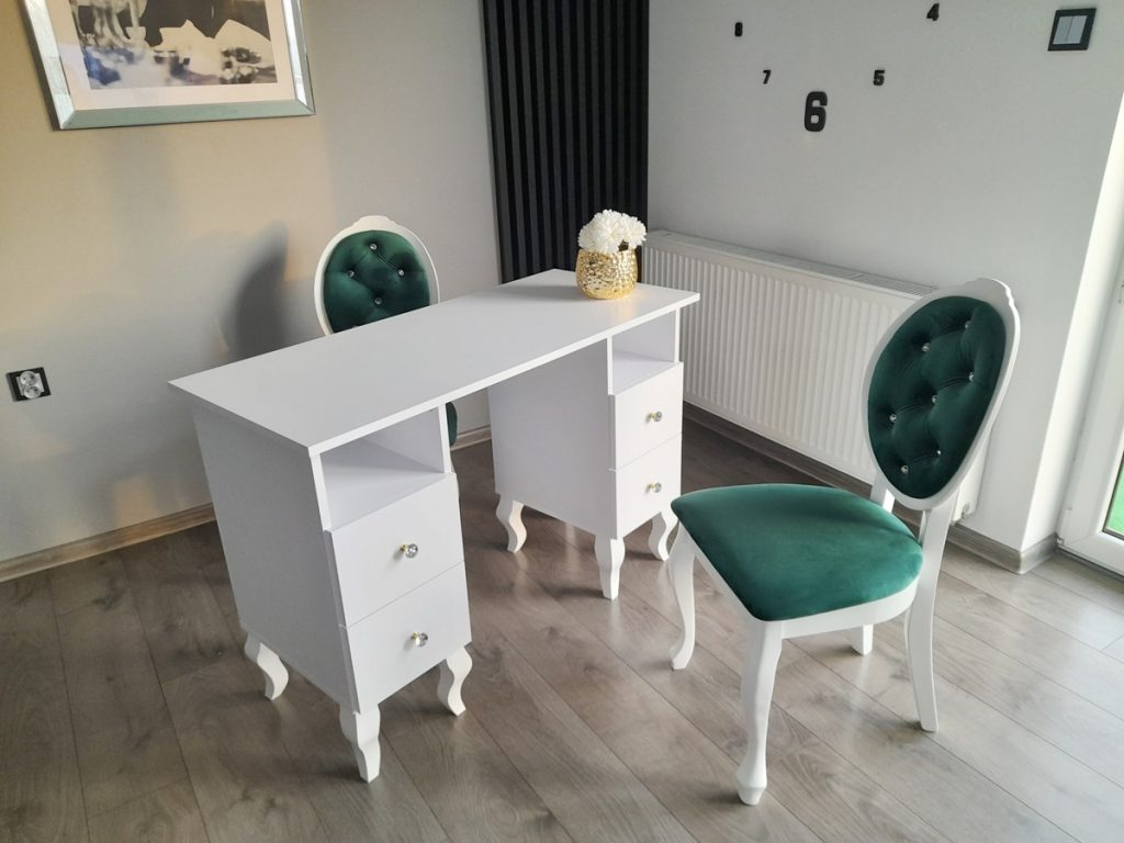 biurko kosmetyczne, biurko do manicure, stolik kosmetyczny, stół kosmetyczny, biurko kosmetyczne