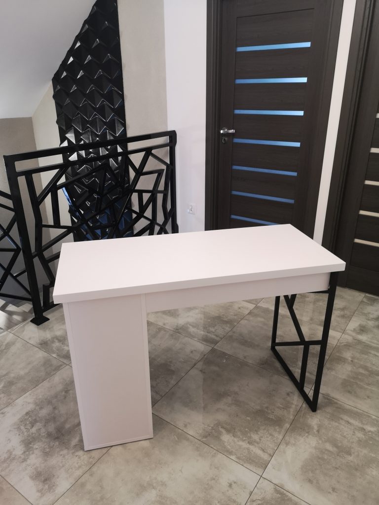 Biurko do manicure, stół kosmetyczny, biurko do paznokci