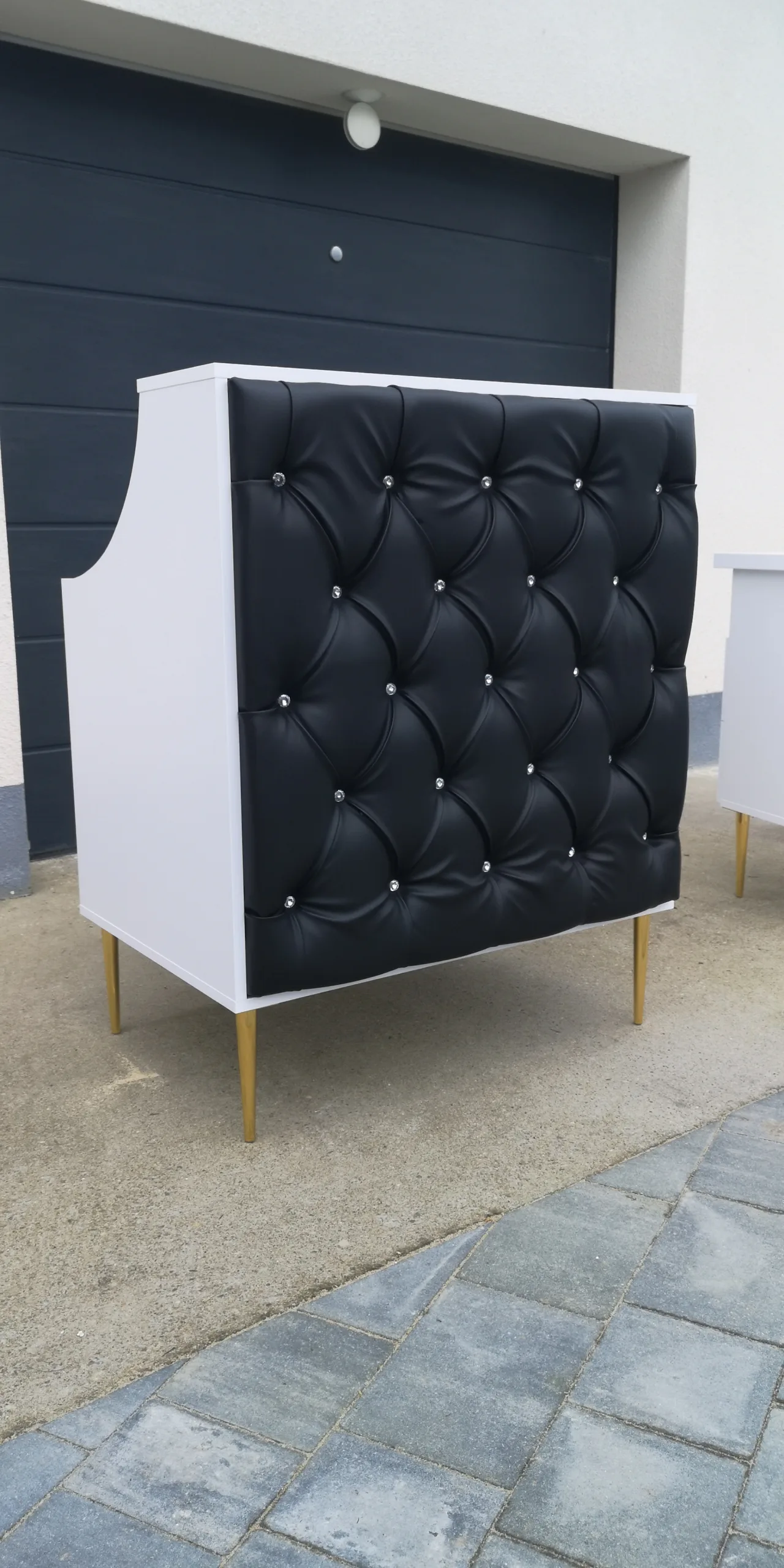 recepcja czarna, lada czarna, czarna recepcja kosmetyczna