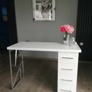 Biurko kosmetyczne, stół kosmetyczny, biurko do manicure z pochłaniaczem pyłu, biurko kosmetyczne afinia, biruko do manicure glamour