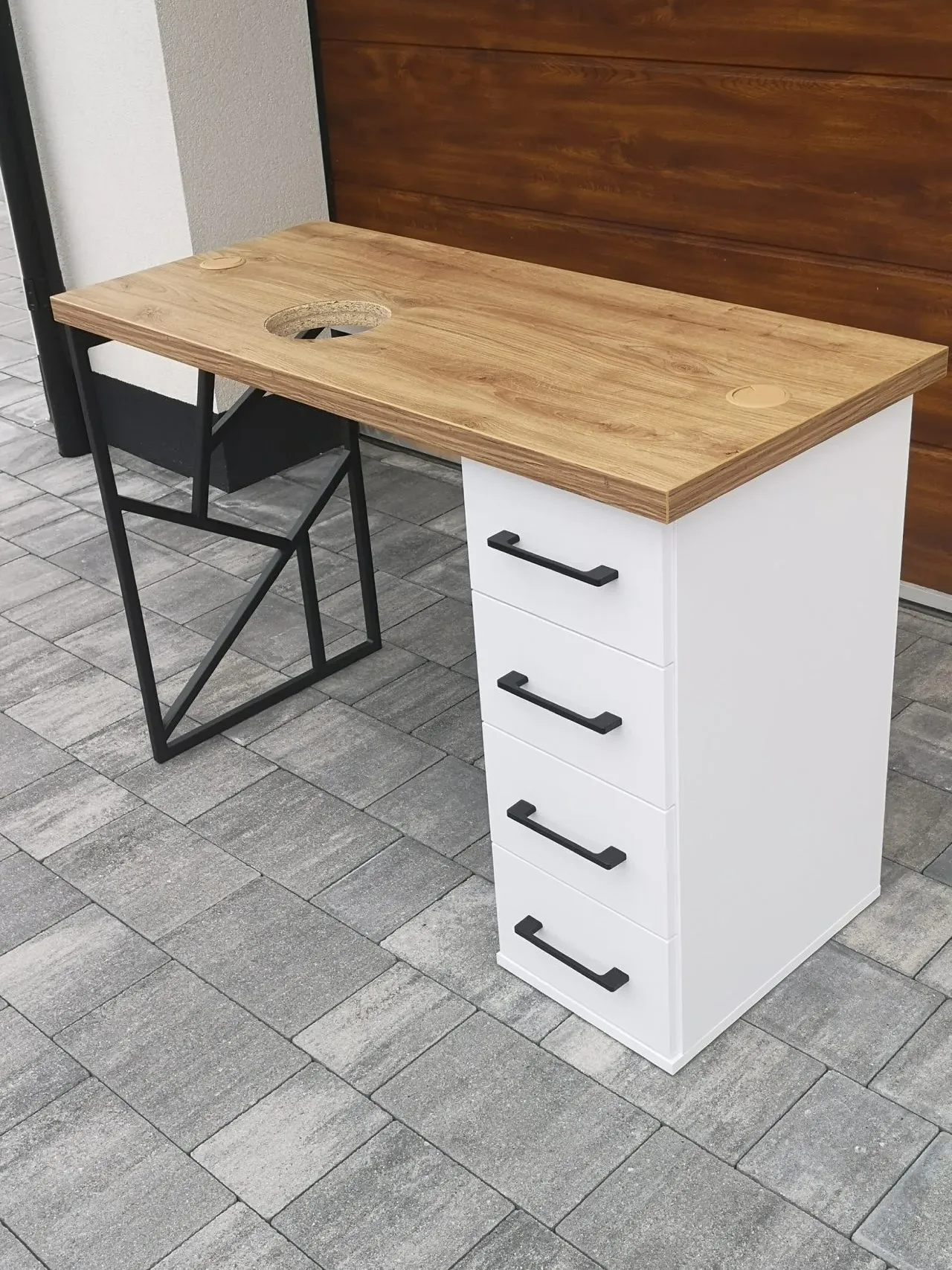 Biurko kosmetyczne, stół kosmetyczny, biurko do manicure z pochłaniaczem pyłu, biurko kosmetyczne afinia, biruko do manicure glamour