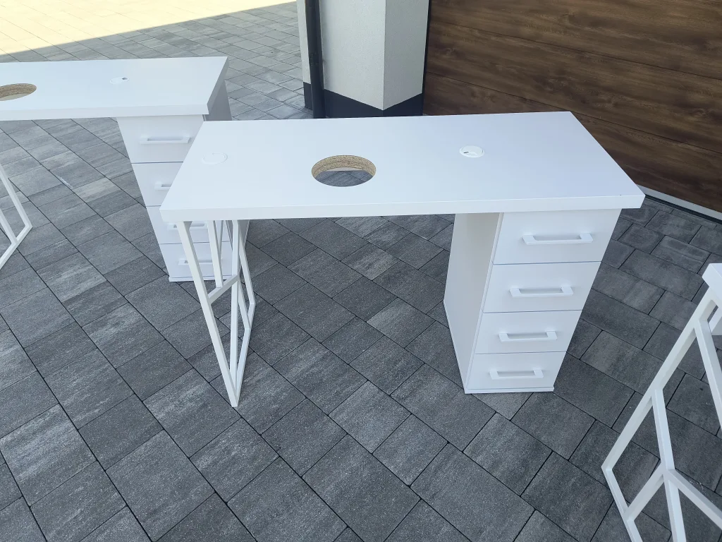 Biurko kosmetyczne, stół kosmetyczny, biurko do manicure z pochłaniaczem pyłu, biurko kosmetyczne afinia, biruko do manicure glamour