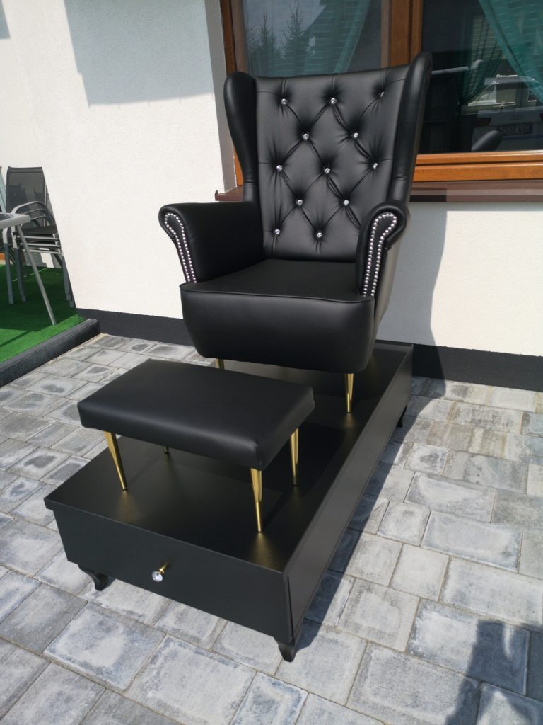 Podest do pedicure, zestaw do pedicure, stanowisko do pedicure, fotel kosmetyczny, fotel do pedicure.