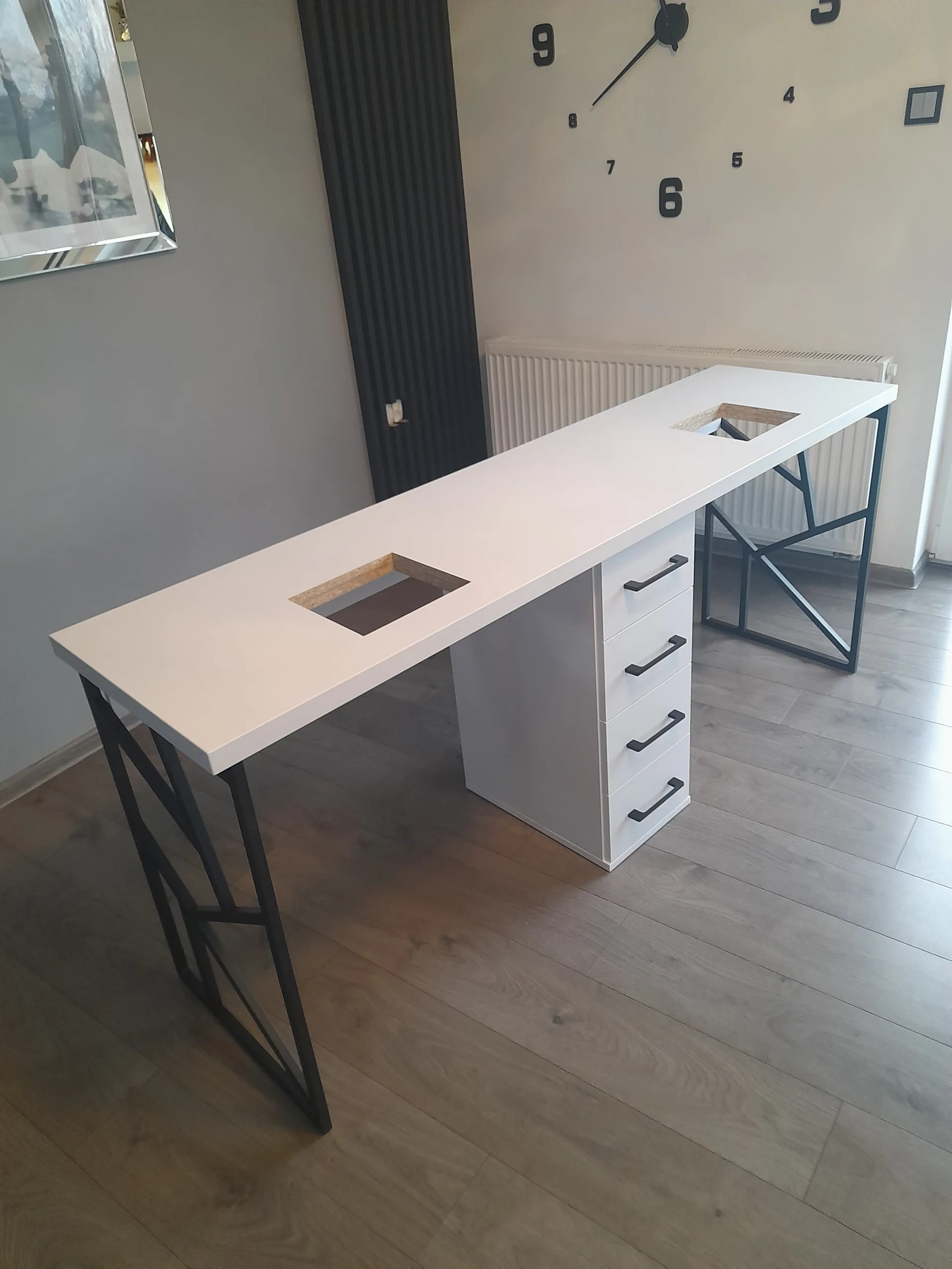 Biurko kosmetyczne, stół kosmetyczny, biurko do manicure z pochłaniaczem pyłu, biurko kosmetyczne afinia, biruko do manicure glamour