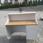 recepcja z nadstawką, lada recepcyjna z nadstawką, recepcja loft fryzjerska