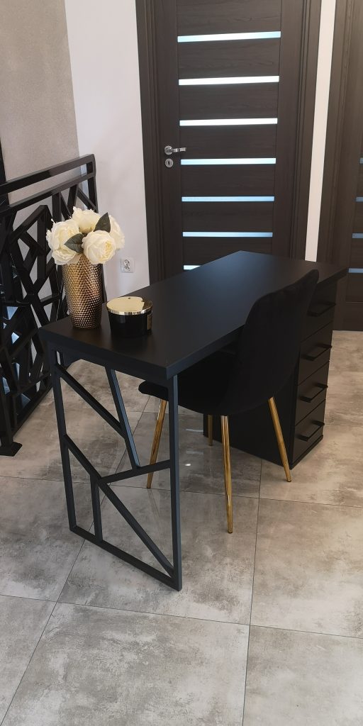 Biurko kosmetyczne, stół kosmetyczny, biurko do manicure z pochłaniaczem pyłu, biurko kosmetyczne afinia, biruko do manicure glamour