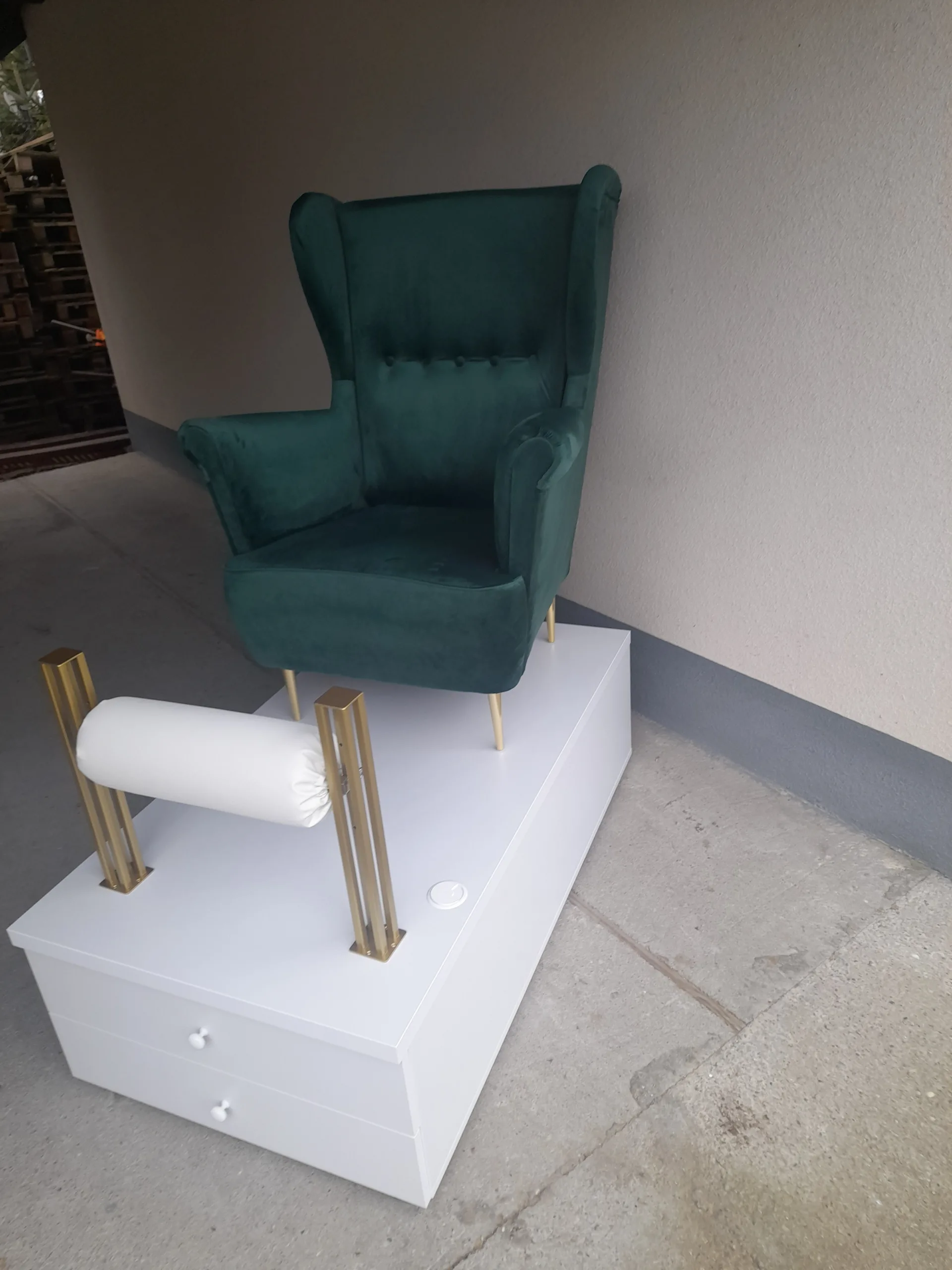 podest do pedicure, stanowisko do pedicure, podest pod fotel