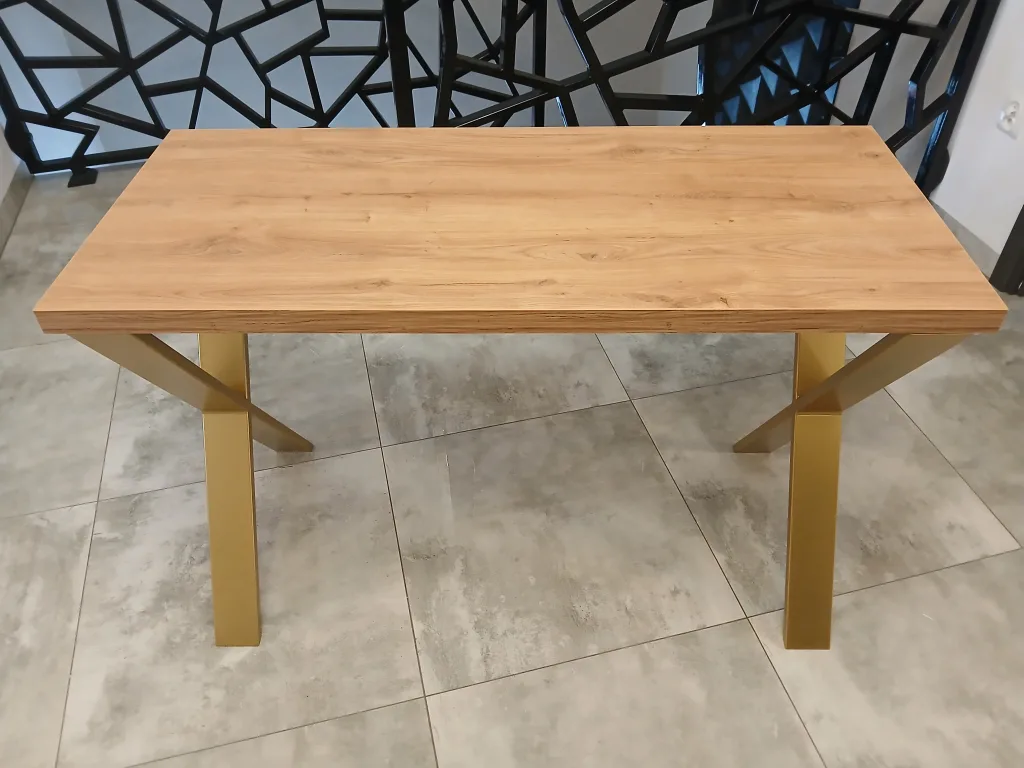 Z przyjemnością przedstawiamy naszą ofertę stołu kosmetycznego do stylizacji paznokci, który łączy w sobie funkcjonalność, estetykę oraz komfort pracy.