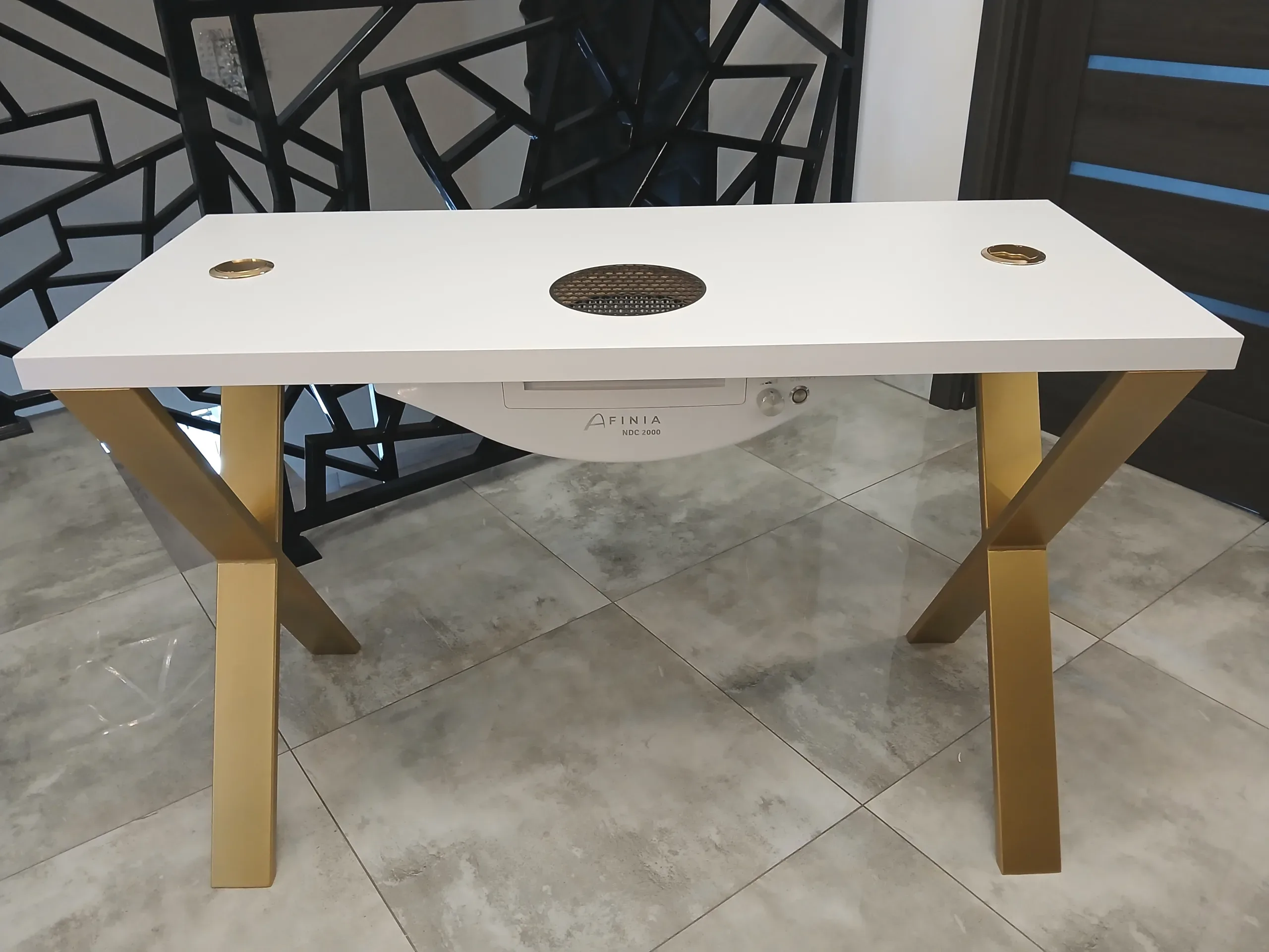 Biurko kosmetyczne, stół kosmetyczny, biurko do manicure z pochłaniaczem pyłu, biurko kosmetyczne afinia, biruko do manicure glamour