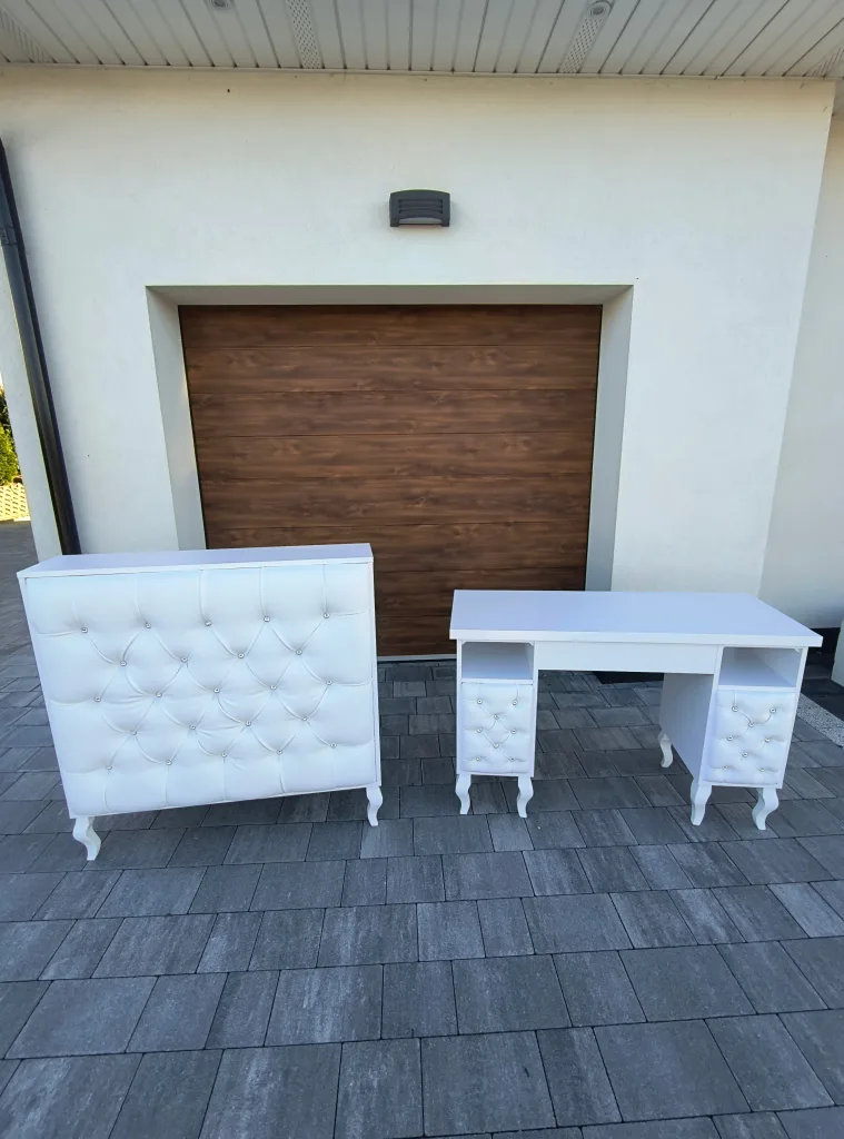 biurko kosmetyczne, biurko do manicure, stolik kosmetyczny, biurko do paznokci, biurko do stylizacji paznokci, recepcja biurko, lada recepcyjna