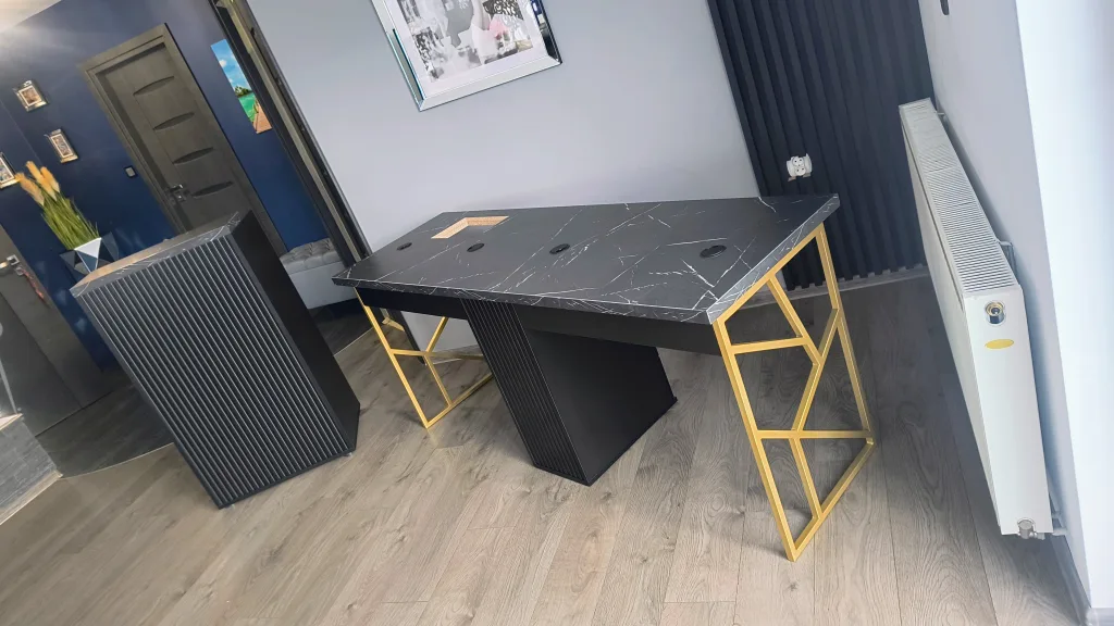 Biurko kosmetyczne, stół kosmetyczny, biurko do manicure z pochłaniaczem pyłu, biurko kosmetyczne afinia, biruko do manicure glamour