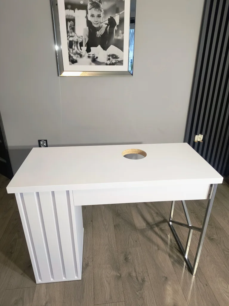 biurko-kosmetyczne, biurko do manicure, białe biurko kosmetyczne