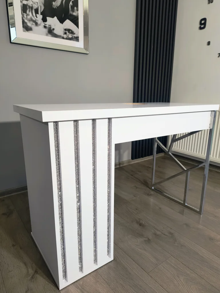 biurko-kosmetyczne, biurko do manicure, białe biurko kosmetyczne