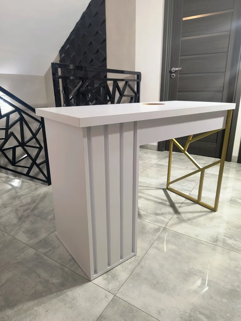 biurko-kosmetyczne, biurko do manicure, białe biurko kosmetyczne