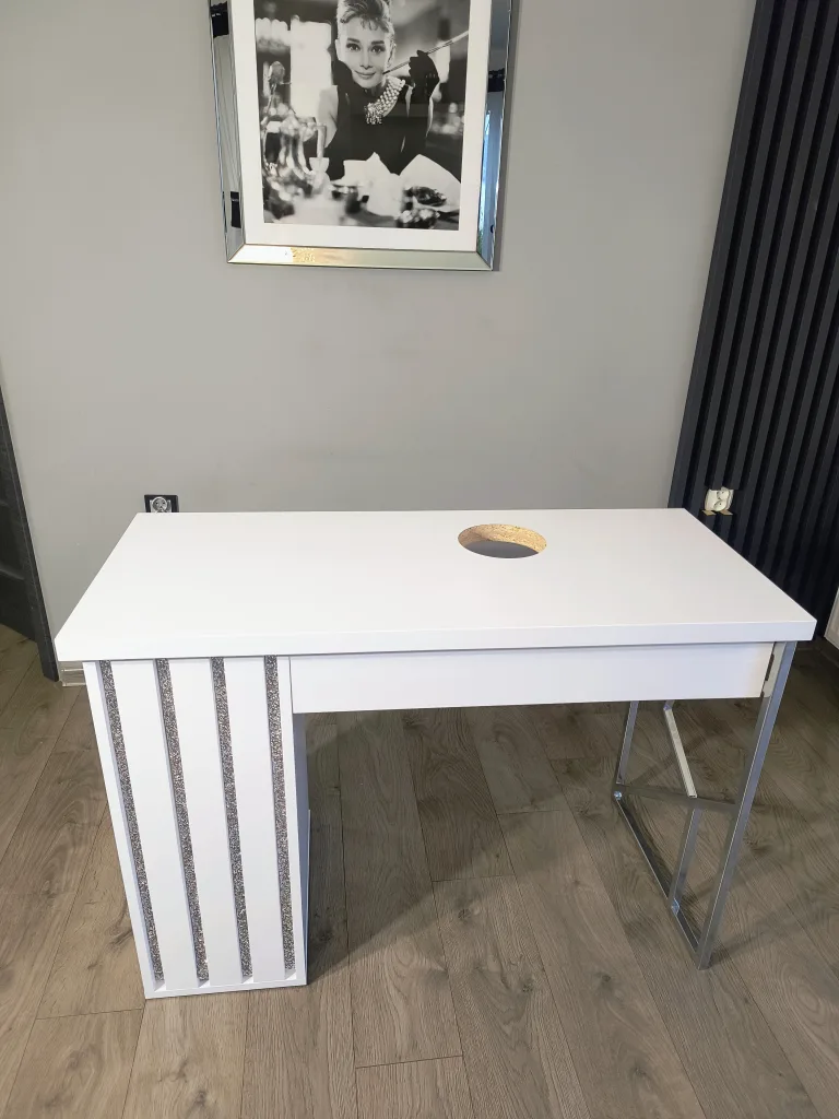 biurko-kosmetyczne, biurko do manicure, białe biurko kosmetyczne