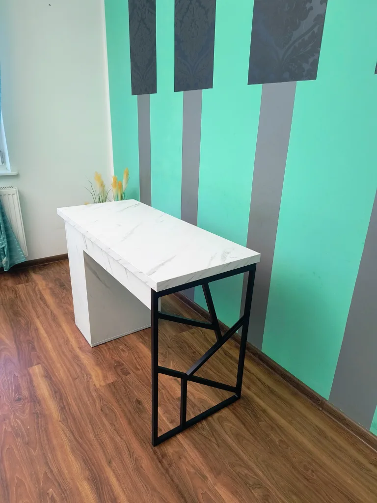 biurko-kosmetyczne, biurko do manicure, białe biurko kosmetyczne, biurko marmur, biurko kosmetyczne marmur