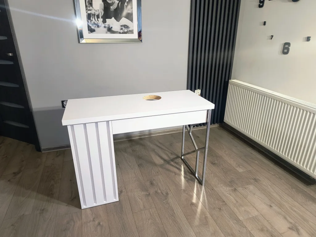 biurko-kosmetyczne, biurko do manicure, białe biurko kosmetyczne