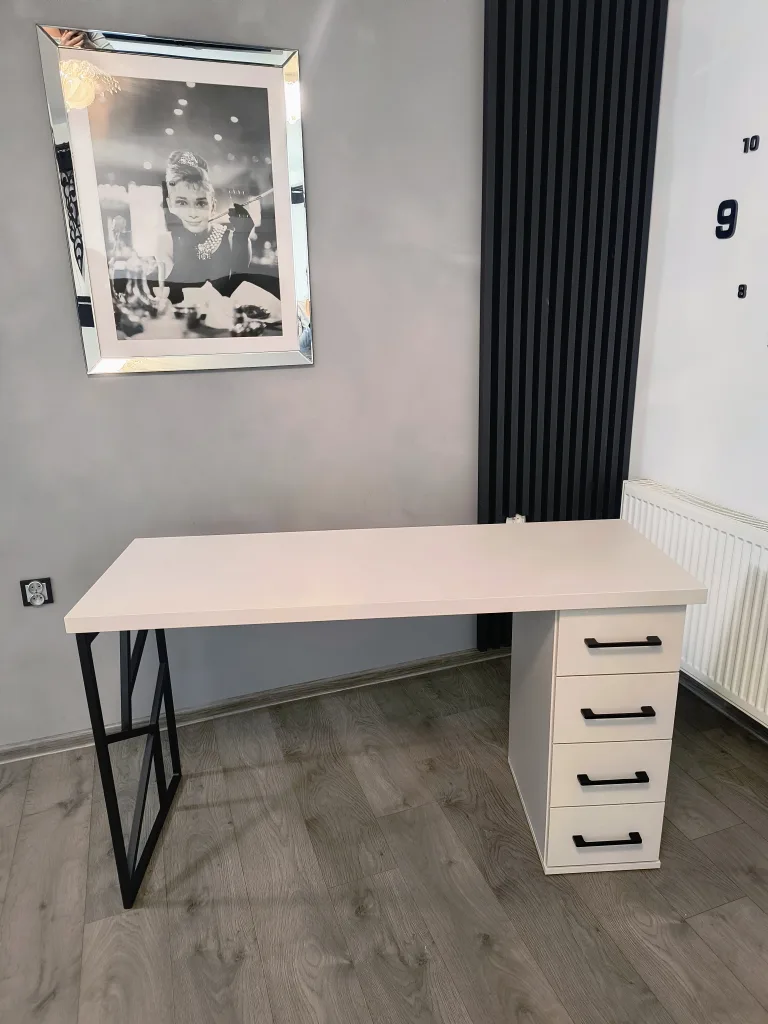biurko-kosmetyczne, biurko do manicure, białe biurko kosmetyczne, biurko marmur, biurko kosmetyczne marmur, biurko kaszmir