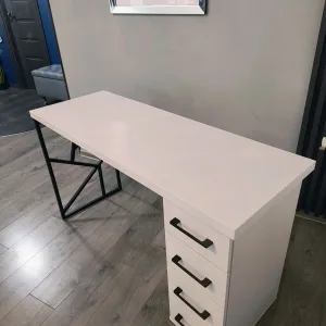 biurko-kosmetyczne, biurko do manicure, białe biurko kosmetyczne, biurko marmur, biurko kosmetyczne marmur, biurko kaszmir