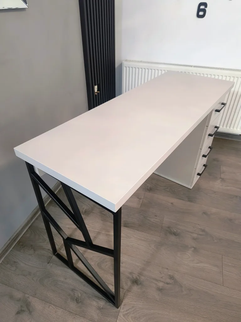 biurko-kosmetyczne, biurko do manicure, białe biurko kosmetyczne, biurko marmur, biurko kosmetyczne marmur, biurko kaszmir