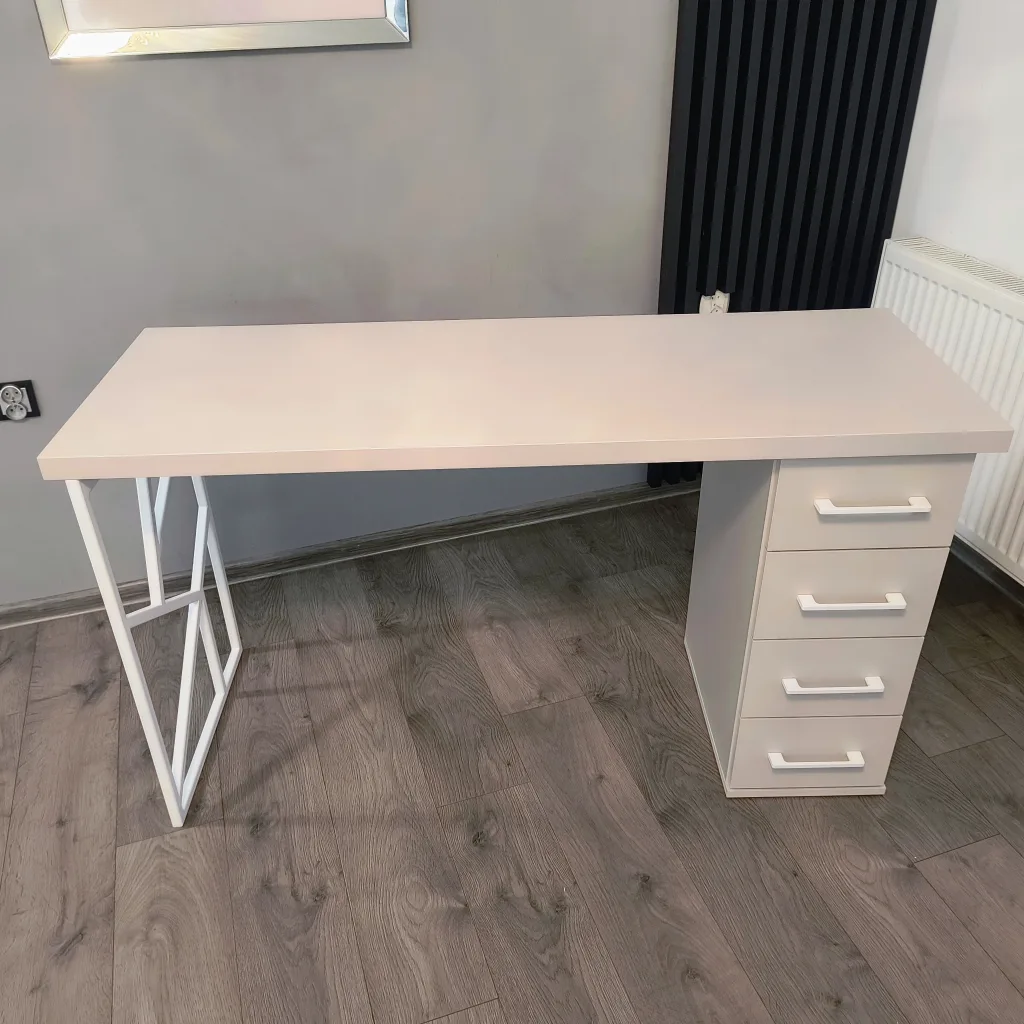 biurko-kosmetyczne, biurko do manicure, białe biurko kosmetyczne, biurko marmur, biurko kosmetyczne marmur, biurko kaszmir
