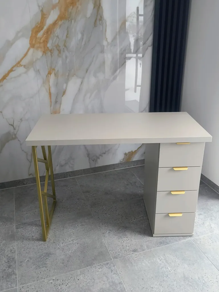 biurko kosmetyczne kaszmir, biurko kaszmir złoto