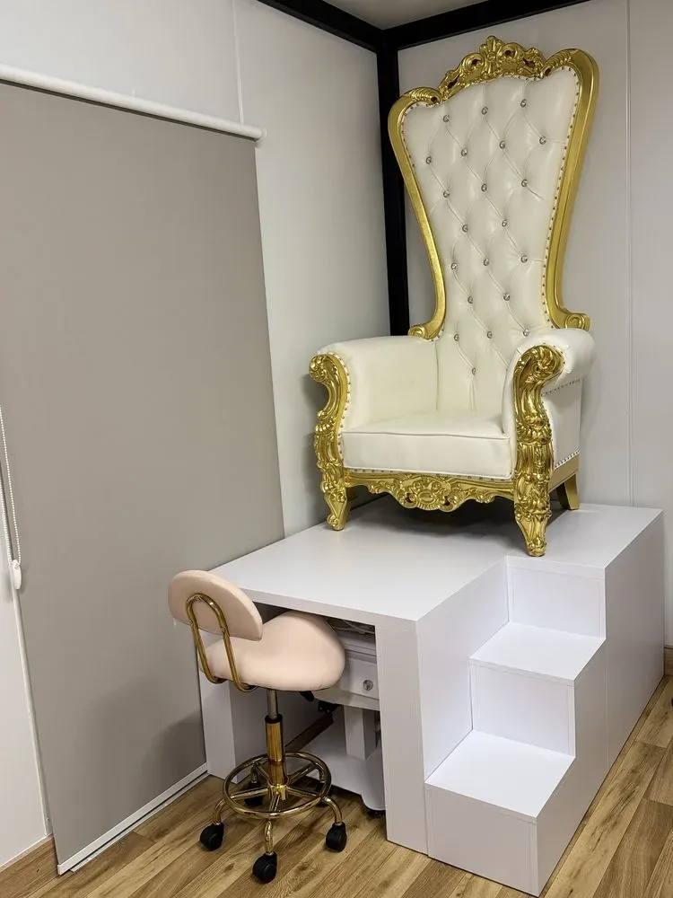 podest do pedicure, stanowisko do pedicure, podest pod fotel, fotel kosmetyczny, podest wysoki z wnęką.
