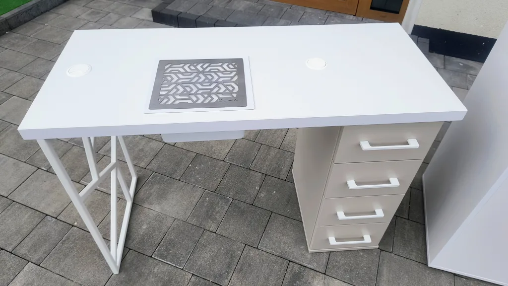 biurko do paznokci, biurko do stylizacji paznokci, biurko z pochłaniaczemm pyłu