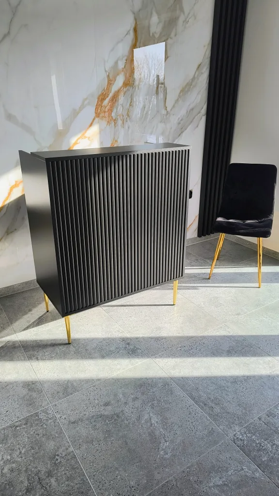 czarna recepcja, recepcja ryflowana